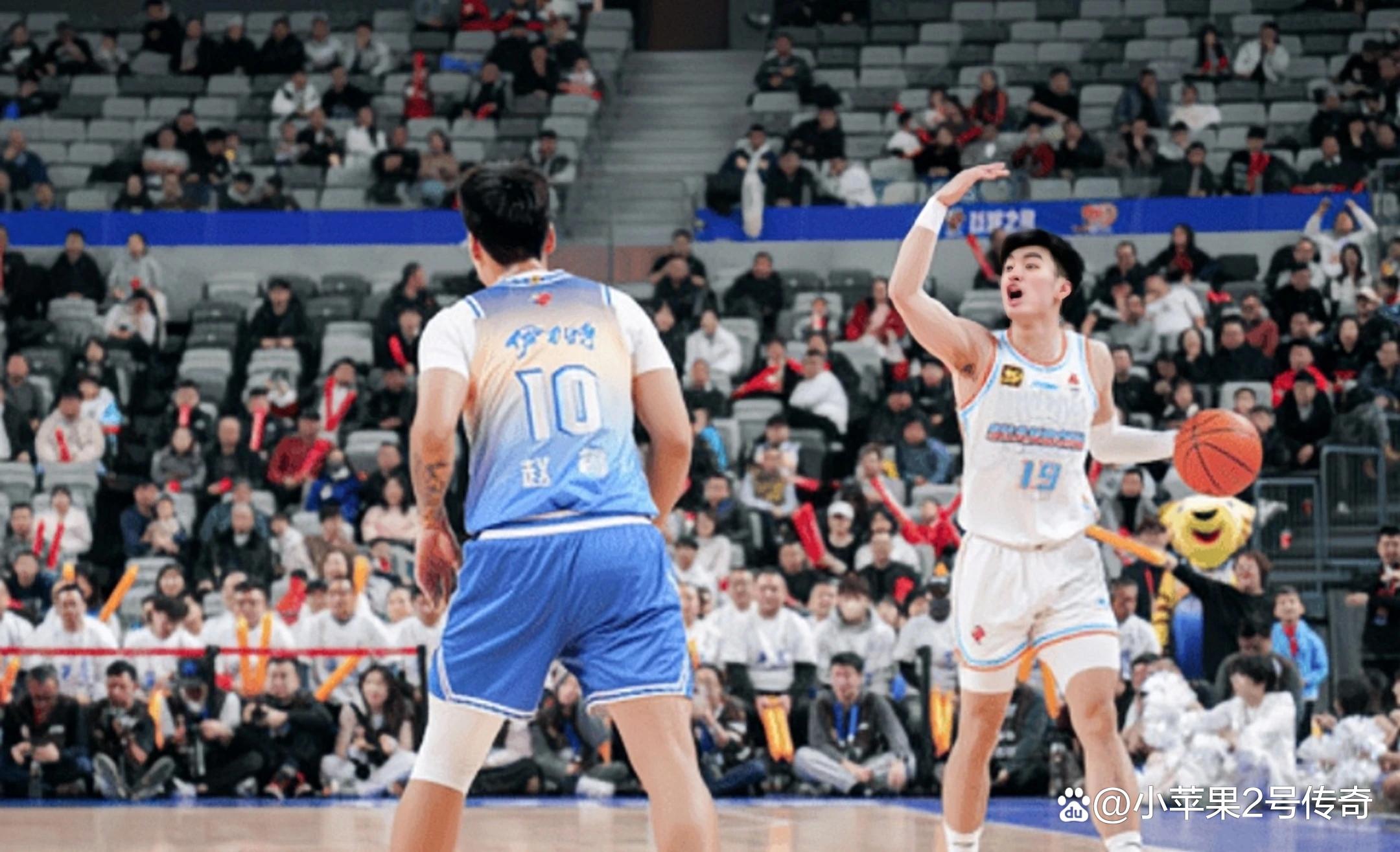 九博体育平台 -波士顿凯尔特人训练开放日，关键战火线驰援引观众欢呼，CBA常规赛在即，轮换策略被讨论的简单介绍