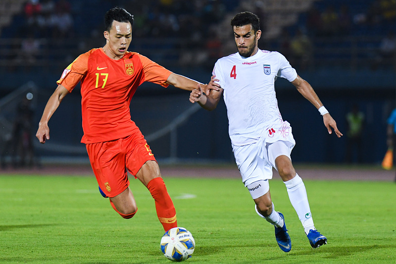 包含从利物浦围绕中超战术微调到山东男篮围绕中超复出首秀，集结日菲尼克斯太阳备战英超的词条